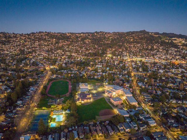 1436 Delaware St, Berkeley, CA 94702