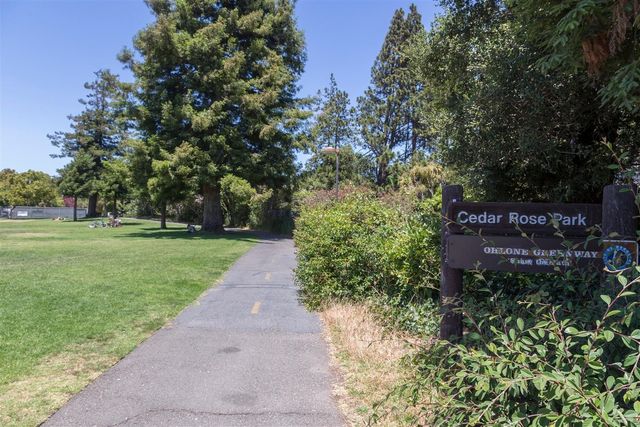 1436 Delaware St, Berkeley, CA 94702