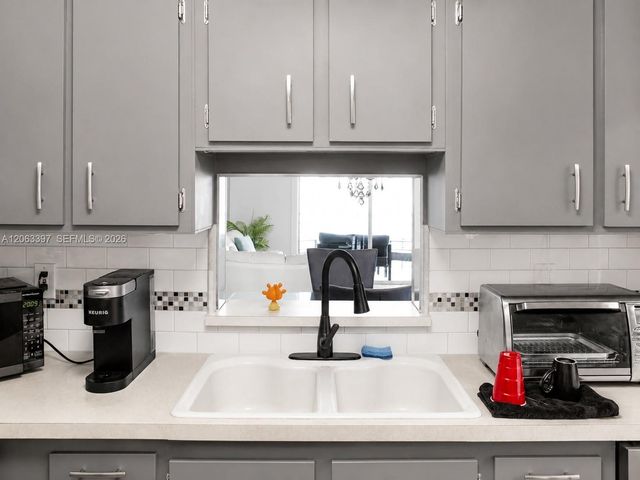 401 SE 3rd St 608, Dania Beach, FL 33004