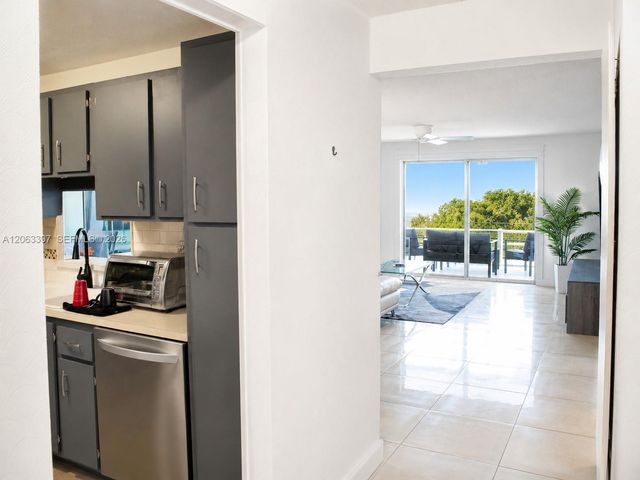 401 SE 3rd St 608, Dania Beach, FL 33004