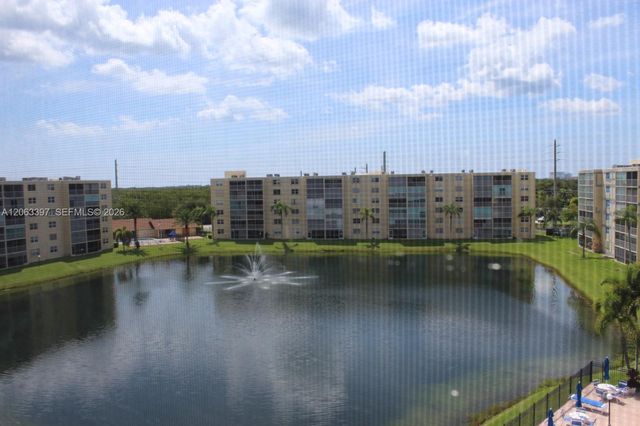 401 SE 3rd St 608, Dania Beach, FL 33004