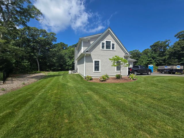 4 Monomoy Lane, Orleans, MA 02653