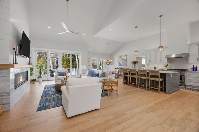 4 Monomoy Lane, Orleans, MA 02653