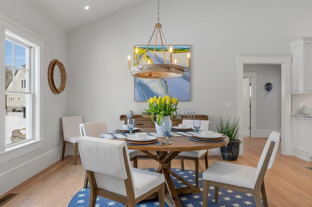 4 Monomoy Lane, Orleans, MA 02653