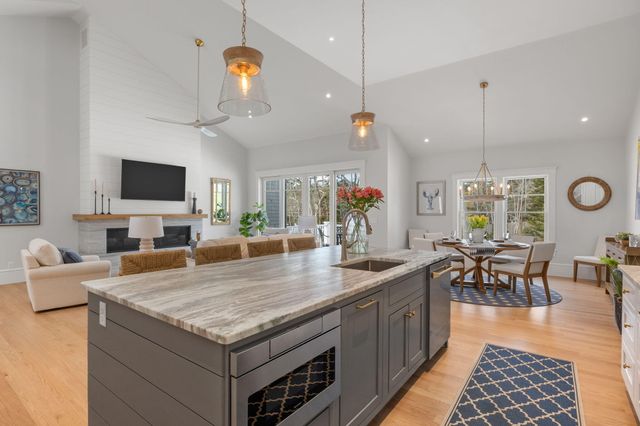 4 Monomoy Lane, Orleans, MA 02653