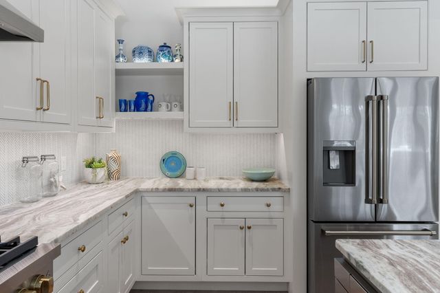 4 Monomoy Lane, Orleans, MA 02653