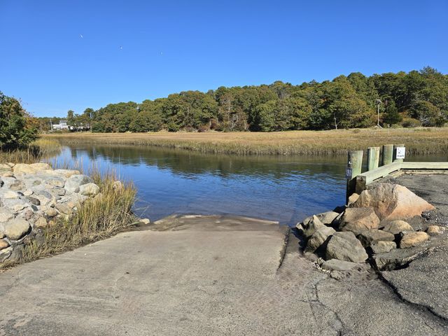 4 Monomoy Lane, Orleans, MA 02653