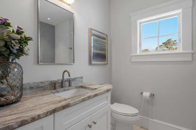 4 Monomoy Lane, Orleans, MA 02653