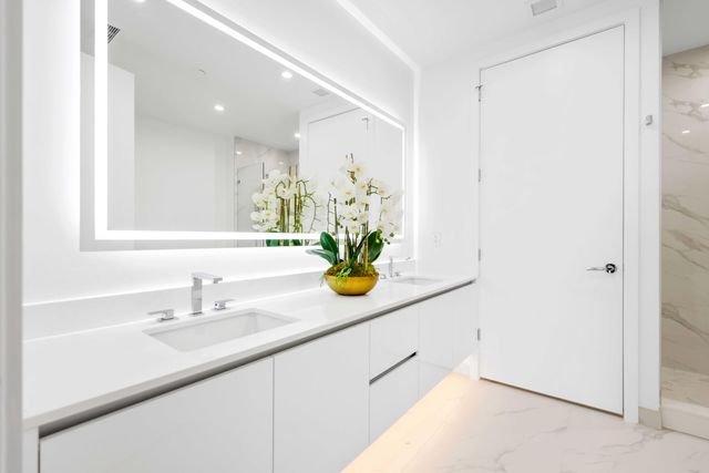 220 Lake Shore Drive 1908, Lake Park, FL 33403