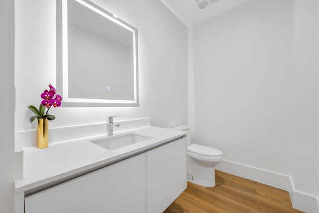 220 Lake Shore Drive 1908, Lake Park, FL 33403