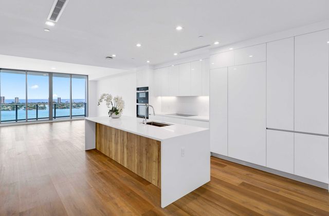 220 Lake Shore Drive 1908, Lake Park, FL 33403