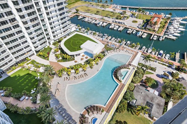 220 Lake Shore Drive 1908, Lake Park, FL 33403