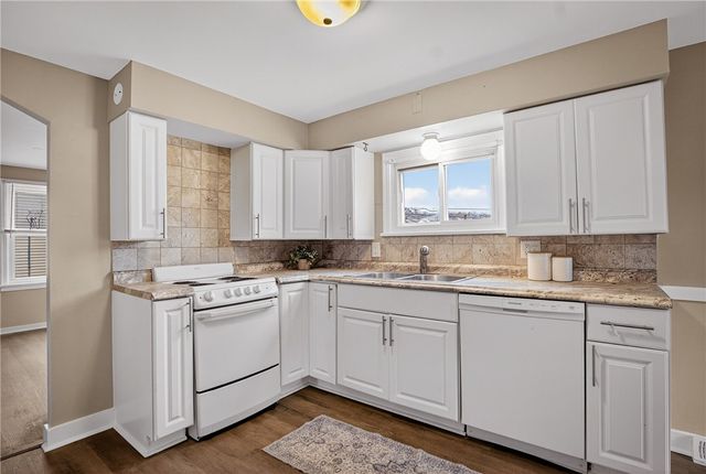 621 Washington Ave, Carnegie, PA 15106