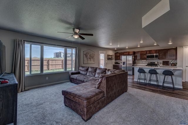 412 HENRY POTTER RD, Box Elder, SD 57719