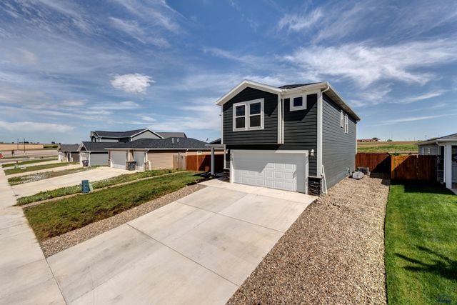 412 HENRY POTTER RD, Box Elder, SD 57719