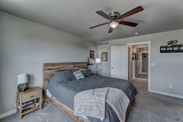 412 HENRY POTTER RD, Box Elder, SD 57719