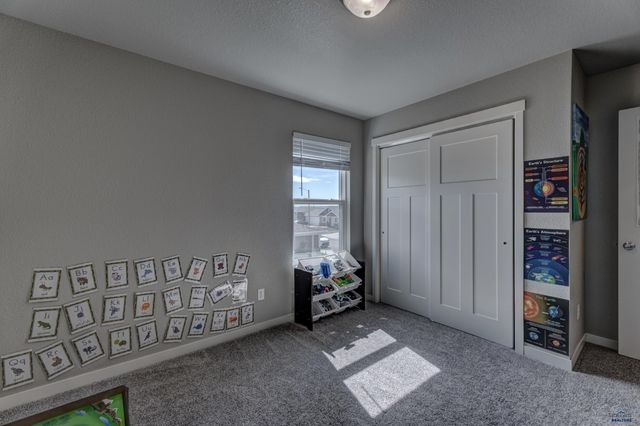 412 HENRY POTTER RD, Box Elder, SD 57719