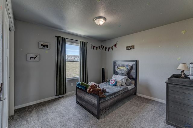 412 HENRY POTTER RD, Box Elder, SD 57719