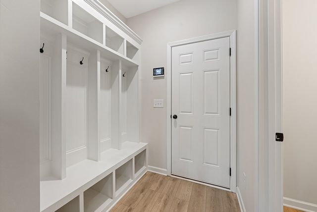 2279 Fuzzy Falls, Opelika, AL 36804