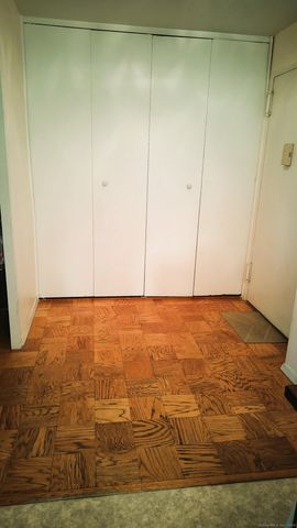 30 Glenbrook Road APT 3A, Stamford, CT 06902