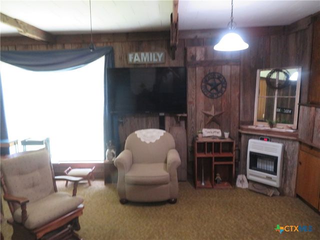 206 S Allen, Edna, TX 77957