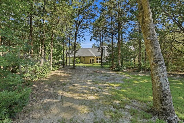 460 Joe Davis Road, Van Alstyne, TX 75495