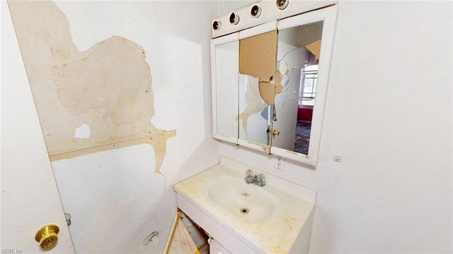 1318 18th ST, Chesapeake, VA 23324