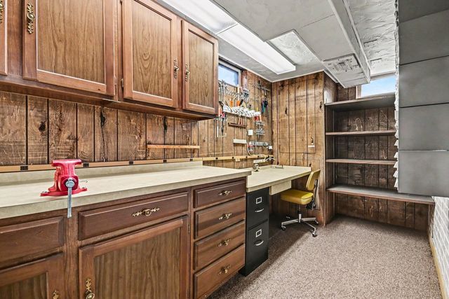 421 E Barclay Court, Elmhurst, IL 60126