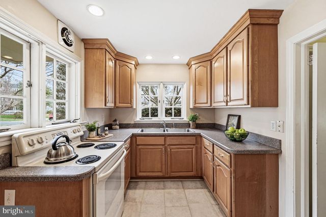 218 VASSAR AVE, Swarthmore, PA 19081