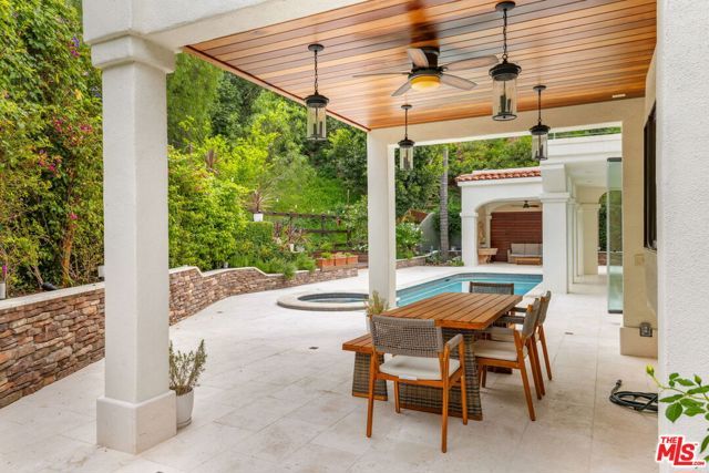 2468 Coldwater Canyon Drive, Beverly Hills, CA 90210