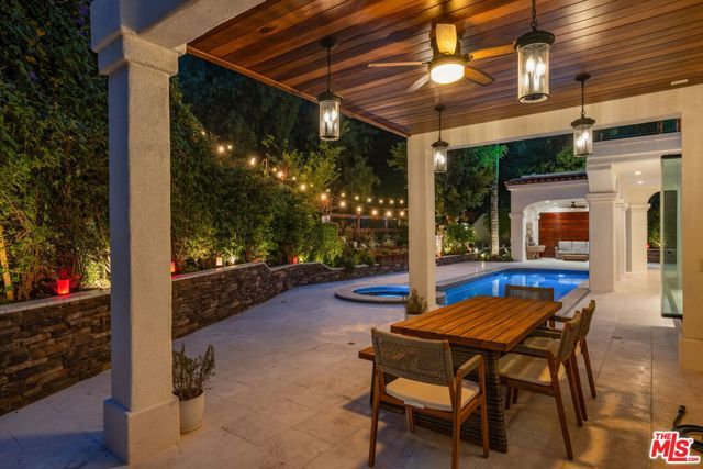 2468 Coldwater Canyon Drive, Beverly Hills, CA 90210