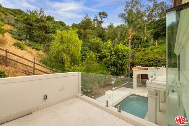 2468 Coldwater Canyon Drive, Beverly Hills, CA 90210