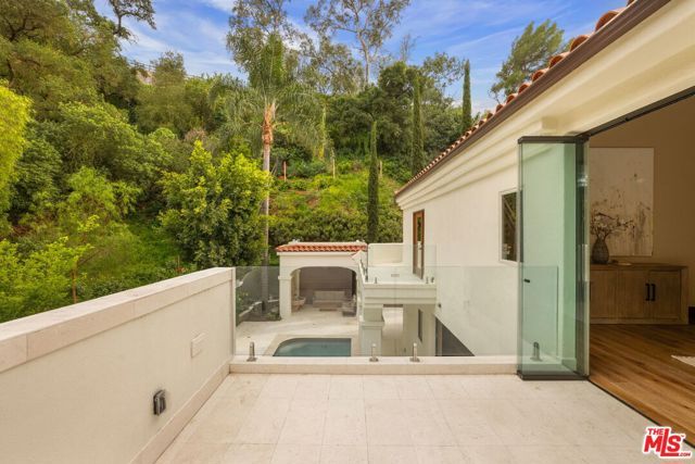 2468 Coldwater Canyon Drive, Beverly Hills, CA 90210