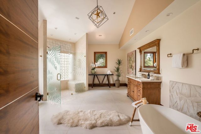 2468 Coldwater Canyon Drive, Beverly Hills, CA 90210