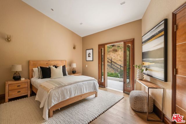 2468 Coldwater Canyon Drive, Beverly Hills, CA 90210