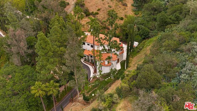 2468 Coldwater Canyon Drive, Beverly Hills, CA 90210