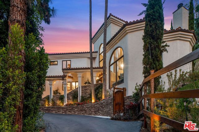 2468 Coldwater Canyon Drive, Beverly Hills, CA 90210