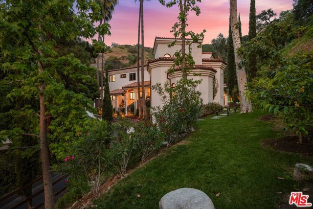 2468 Coldwater Canyon Drive, Beverly Hills, CA 90210