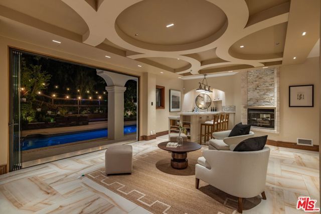 2468 Coldwater Canyon Drive, Beverly Hills, CA 90210