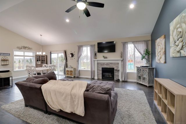 450 Pheasant Ridge Court, Ortonville, MI 48462