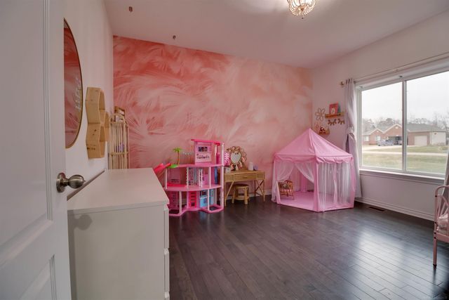 450 Pheasant Ridge Court, Ortonville, MI 48462