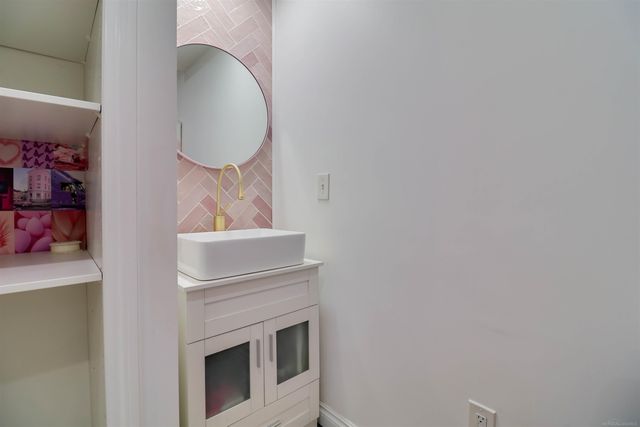 450 Pheasant Ridge Court, Ortonville, MI 48462