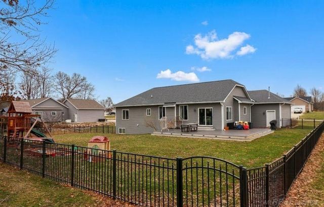 450 Pheasant Ridge Court, Ortonville, MI 48462