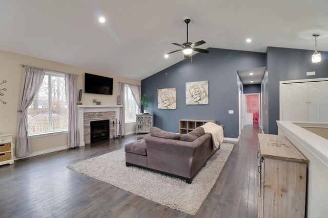 450 Pheasant Ridge Court, Ortonville, MI 48462