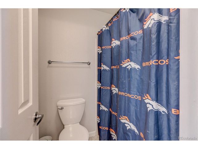 2946 S Devinney Ct, Lakewood, CO 80228