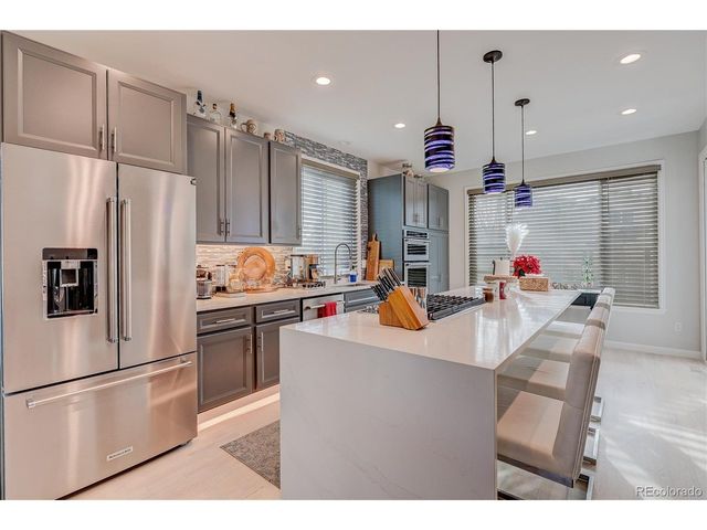 2946 S Devinney Ct, Lakewood, CO 80228