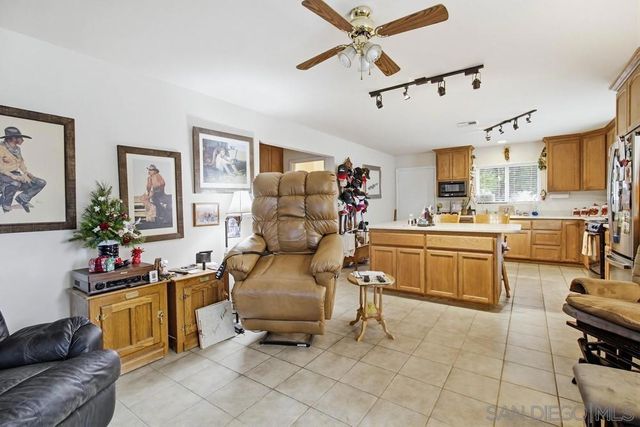 1478 Peutz Valley Rd, Alpine, CA 91901