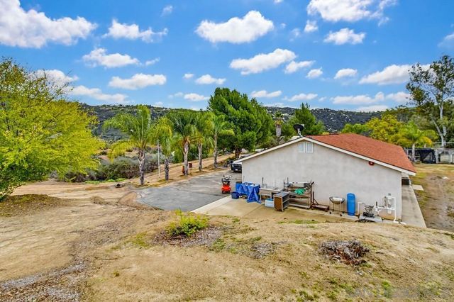 1478 Peutz Valley Rd, Alpine, CA 91901