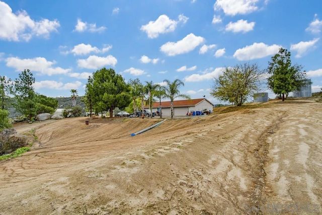 1478 Peutz Valley Rd, Alpine, CA 91901