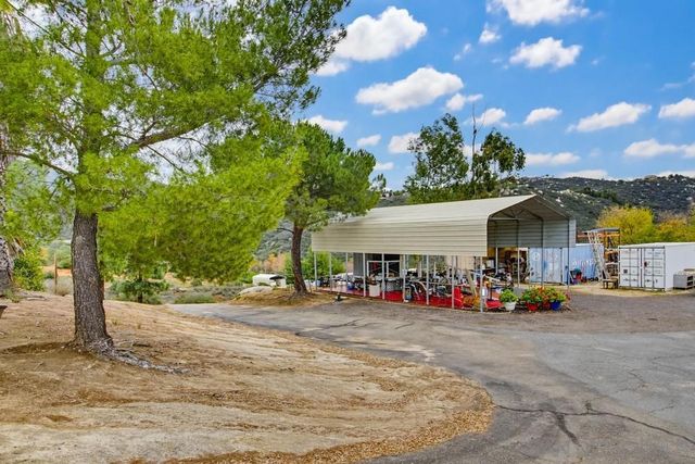 1478 Peutz Valley Rd, Alpine, CA 91901